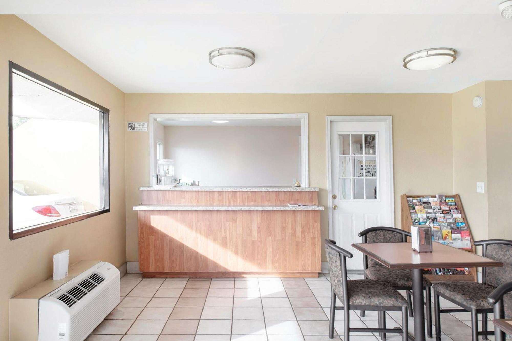 Oyo Hotel Tulsa International Airport Dış mekan fotoğraf