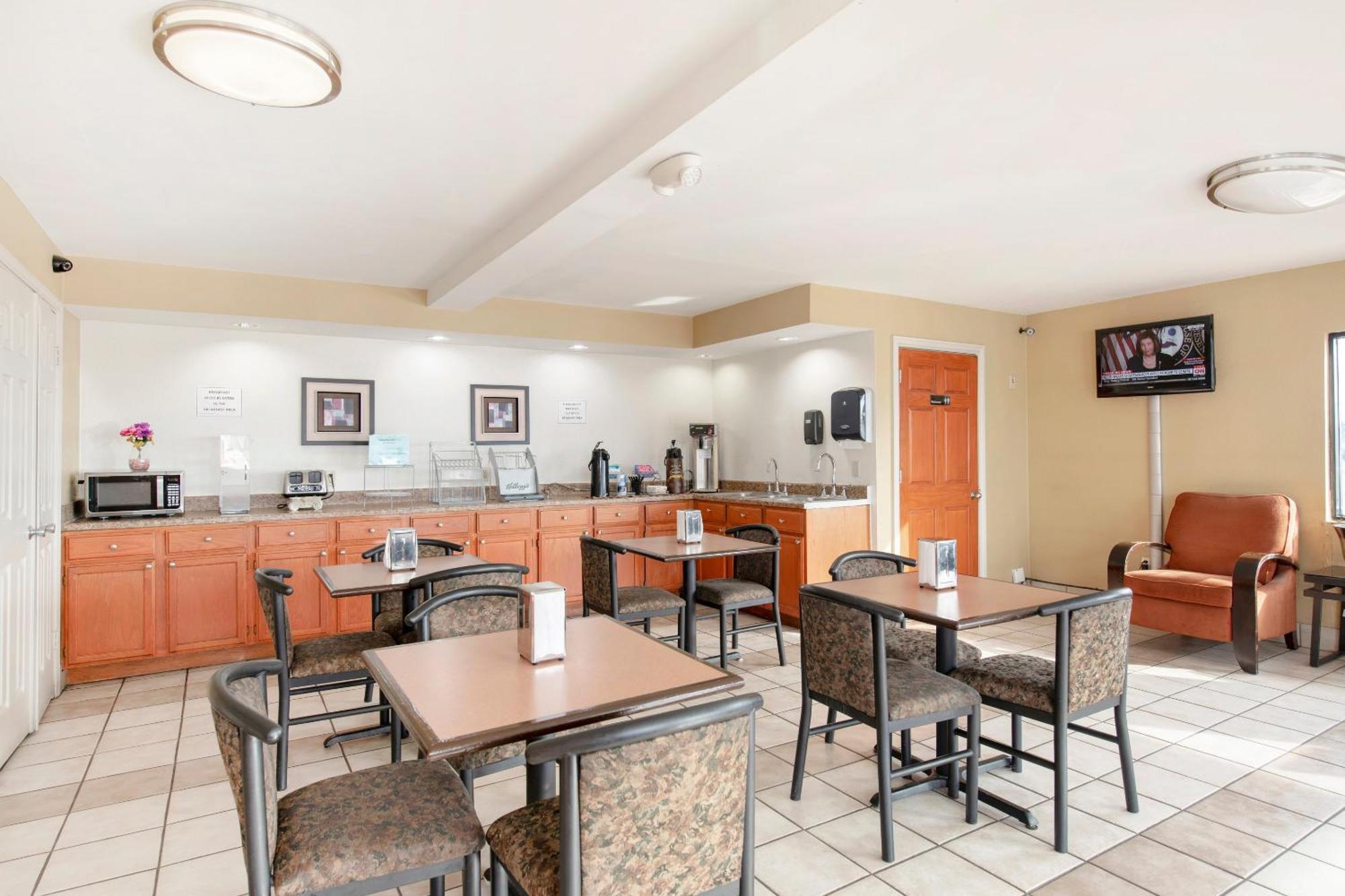 Oyo Hotel Tulsa International Airport Dış mekan fotoğraf